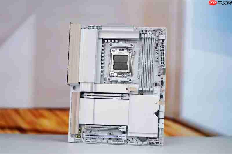 实木元素亮眼！技嘉X870E AERO X3D WOOD主板评测：顶级性能搭配全新设计 DIY审美新高度