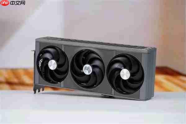 独特背插供电！蓝宝石NITRO+氮动RX 9070 XT显卡图赏