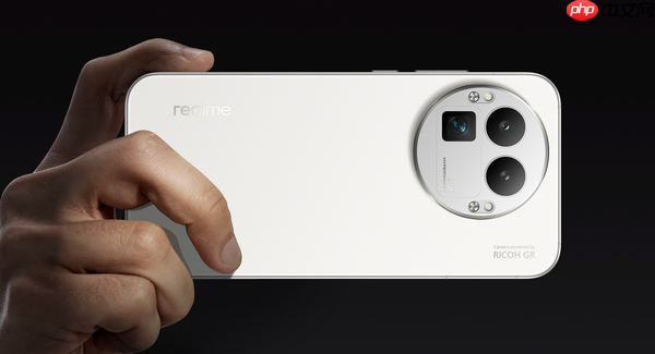 从返乡到守岁,真我GT8 Pro陪你过个“不掉线”的年