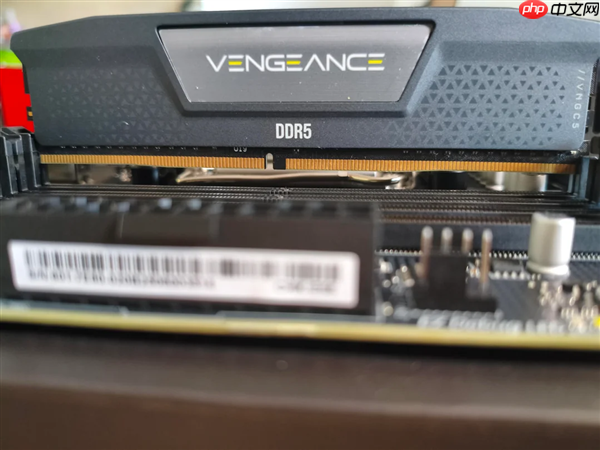 消费者被坑惨！亚马逊官方买DDR5：竟然是穿马甲的DDR4