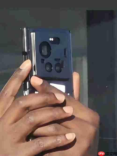 小米17 Ultra开启线下盲定,本月即将发布