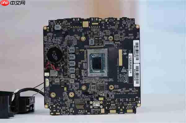 致敬苹果Mac Pro刨丝器！奥睿科Omini Pro迷你机图赏