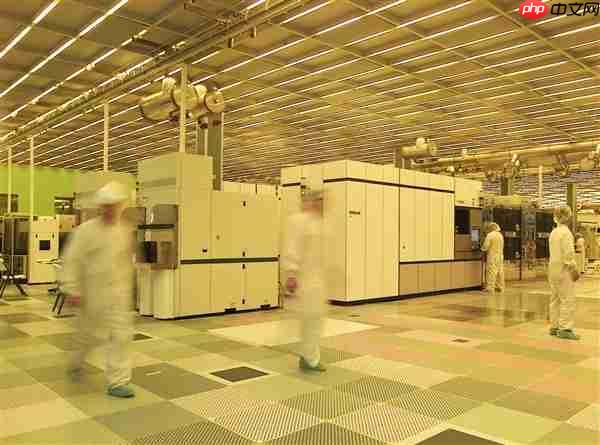 台积电技术大佬罗唯仁携2nm机密投奔Intel，跳槽背后的技术影响与业界震动