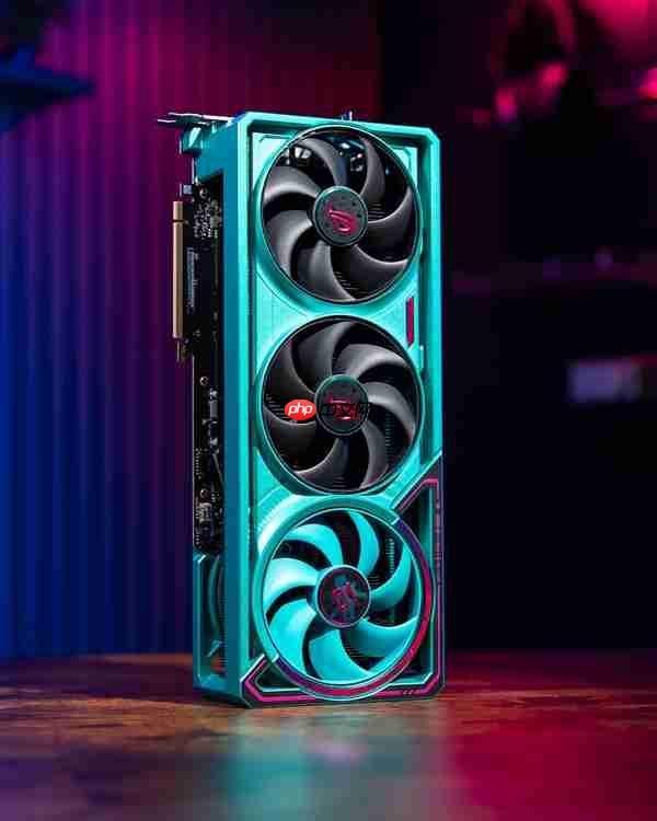 二次元与性能信仰碰撞！ROG夜神RTX5080 RO姬x初音未来版显卡