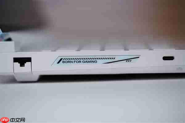 锐龙R9-9850HX万元本！雷神猎刃S游戏本图赏