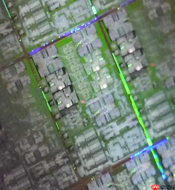 Intel Panther Lake实物曝光！18A制程大成功：已达预期密度目标