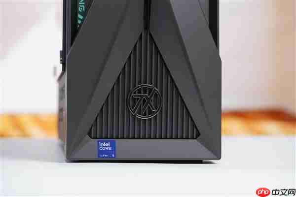 侧透面板+炫彩光带！华硕天选6X台式机图赏