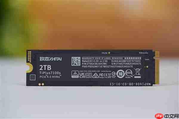 疾速7400MB/s！长江存储致态TiPlus7100s 2TB SSD图赏