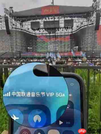 网友吐槽手机信号栏被塞广告，中国移动客服回应