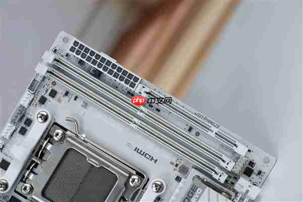 支持10000MT/s内存！微星MPG X870I EDGE TI EVO WIFI主板图赏