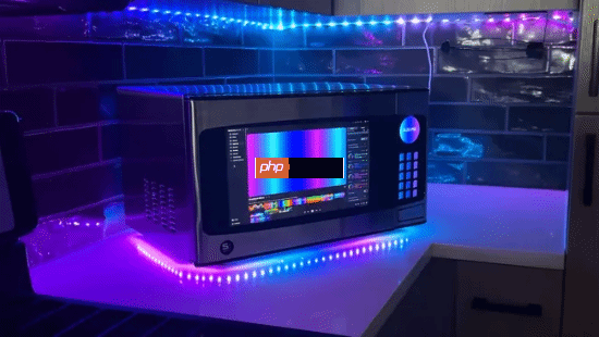 微波炉变身高配游戏PC，门成显示屏，转盘藏主板