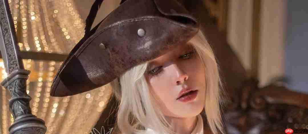 coser神还原《血源诅咒》玛利亚 落叶中的致命优雅