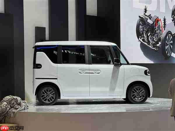 颜值完胜日系同类！比亚迪纯电K-Car定名RACCO：明夏开售