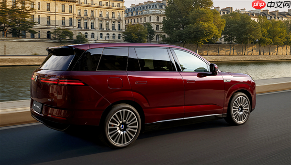 同级最多电机！三排六座SUV腾势N8L上市：29.98万起