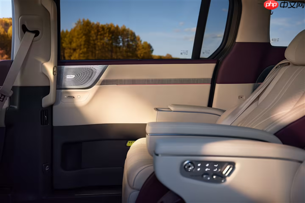 小鹏X9超级增程版电池公布：63.3度大电池+800V超充10分钟补能313km