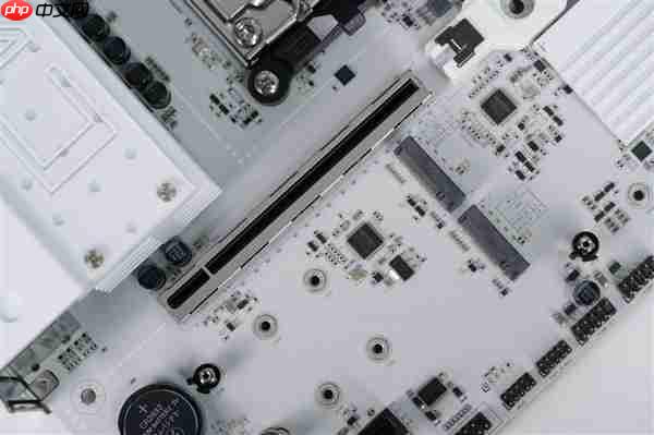 白色高颜值主板！七彩虹CVN B850 ARK FROZEN v14方舟图赏