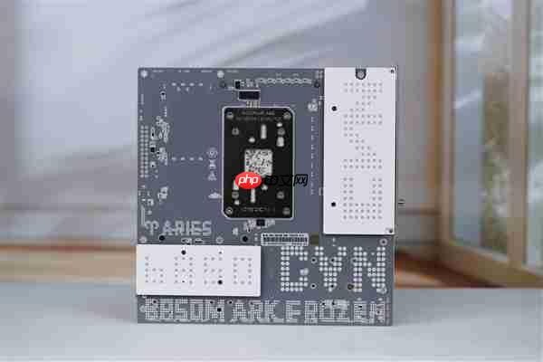 白色高颜值主板！七彩虹CVN B850 ARK FROZEN v14方舟图赏