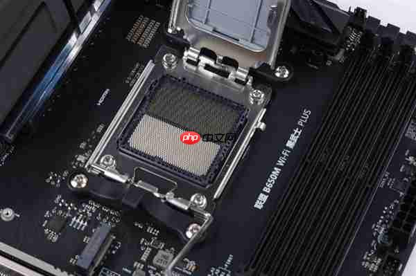 中端装机新方案！影驰联盟 B650M Wi-Fi 黑武士 PLUS 主板评测