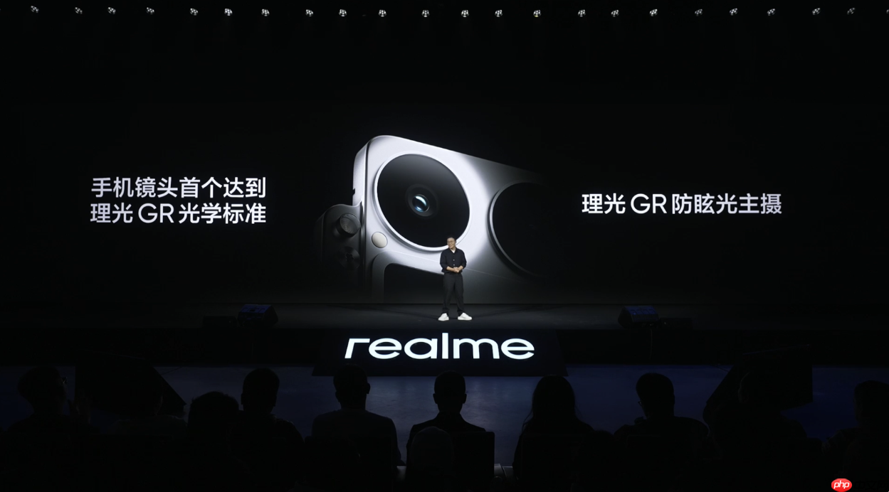 2899元起！真我GT8系列正式发布