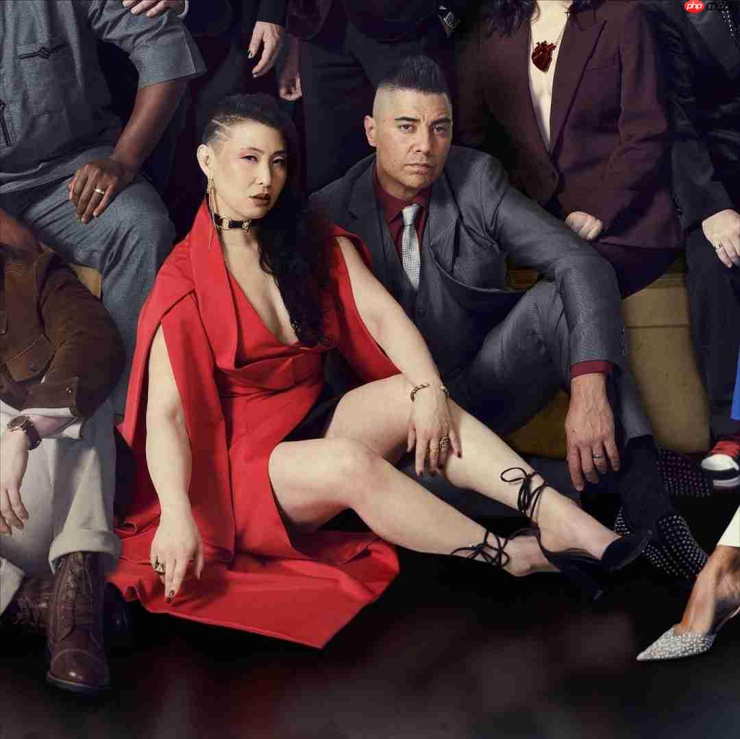 《羊蹄山之魂》女主演员晒合照 露大雷很自信！