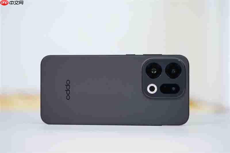 最强的超质感标准版！OPPO Find X9评测: 高参数高体验