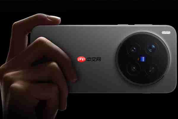 vivo X300系列两杯销量超越X200系列三杯销量:创历史新高