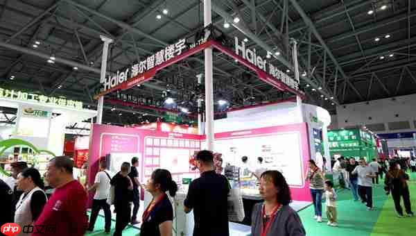 最懂火锅的空调！海尔首创自清洁技术  一键防油污