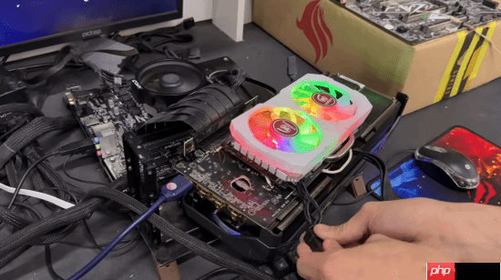 RTX 5070 Ti烧毁出现一个大洞！竟然嫁接AMD RX 580救活了