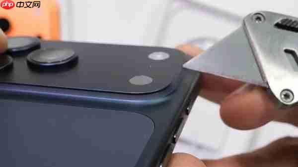 iPhone 17系列易刮花：究竟是意外事件还是材质问题