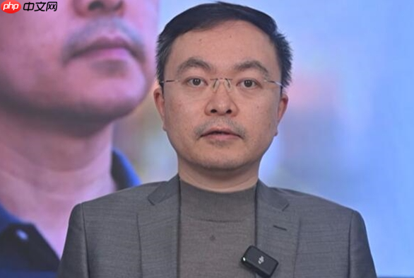 蔡磊丧失语言能力，目前仅能进食流食——助理证实