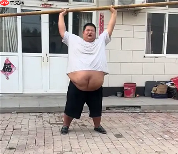 一句味真足火爆网络：350斤网红男神大赛榜首 超越吴彦祖、彭于晏等