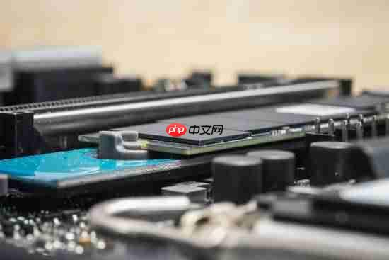 新型固态硬盘速度飙升，百倍超越传统SSD！