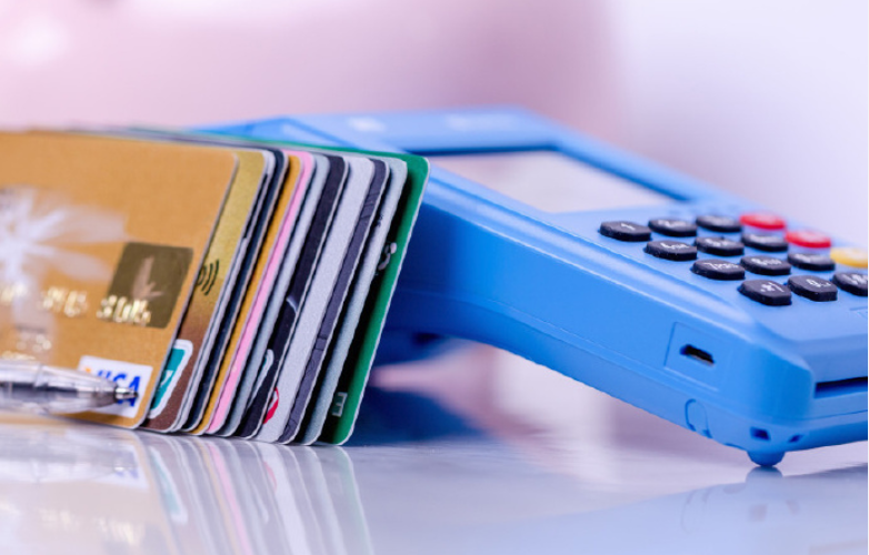 信用卡晚还款两天引发高额利息，揭秘背后的原因！