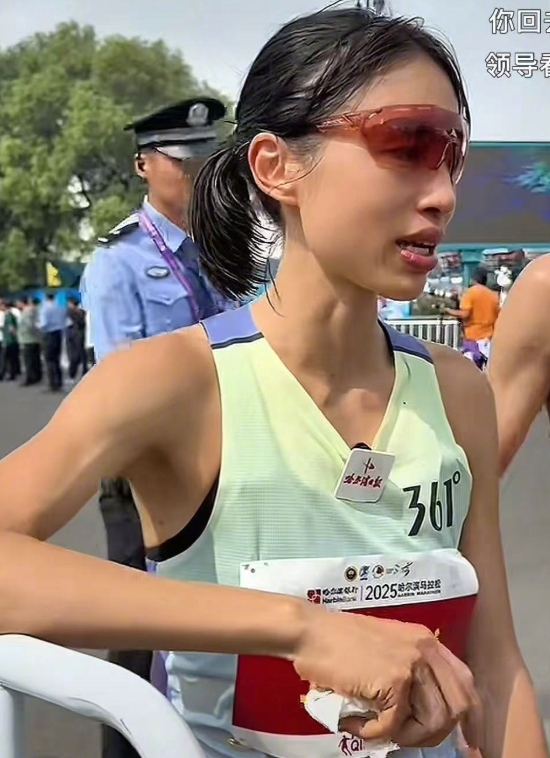 医院回应最快女护士被解聘或调岗:未被医院解聘或调岗 - php中文网