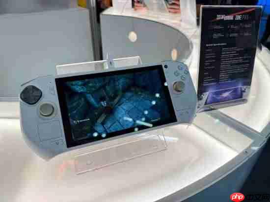 索泰ZONE游戏掌机迭代款定名ZONE PRO：搭载HX 370，目标10月上市