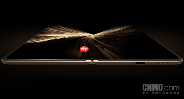 当轻薄不再是折叠屏软肋 手机厂商靠什么“强抢用户”？