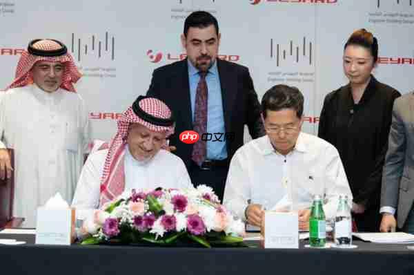 全球工厂+1!利亚德与沙特EHG集团携手成立“利亚德中东公司”