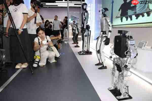 打造具身智能机器人主题餐厅，机器人焰究所盛大开业