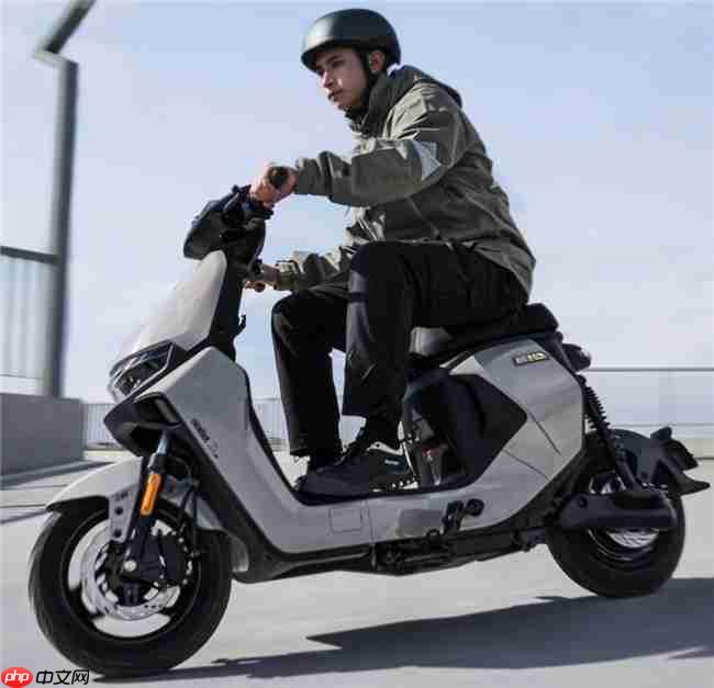 新国标电自也越级？九号电动Mz 110巅峰续航+智驾有点猛