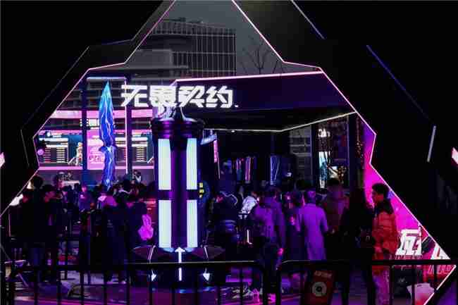 热血竞技，有TA更“搭”！AGON全力助阵无畏契约“瓦搭子夜市”