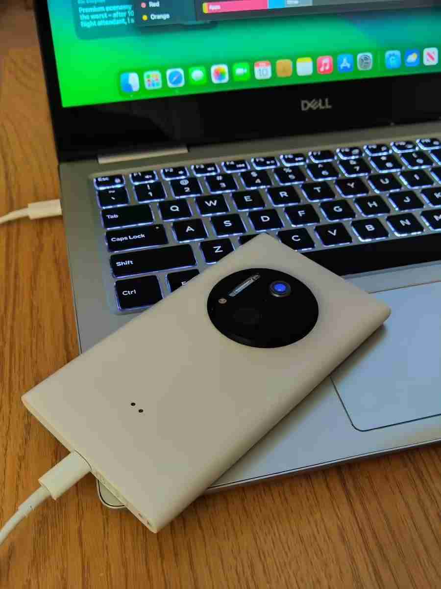 诺基亚Lumia 1020换“芯”记：iPhone SE 3“灵魂附体”，适配iOS带来新生