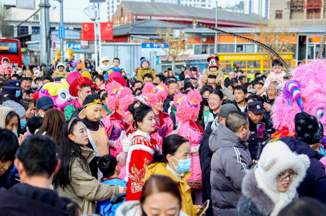 中国奥地利冰雪文化交融 山西陵川变身中国“阿尔卑斯”