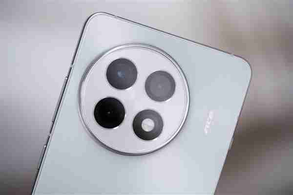 行业顶级1.5K直屏!一加Ace 5图赏