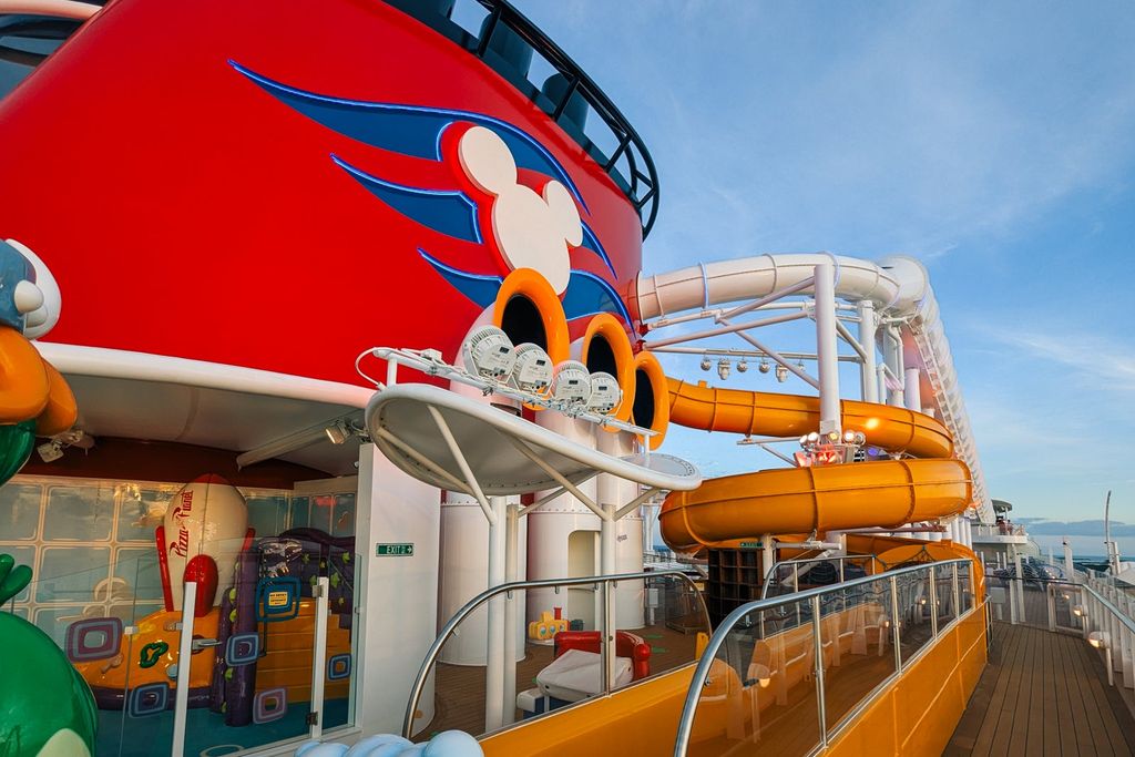 迪士尼“宝藏号”游轮首航,开启梦幻冒险之旅 迪士尼“宝藏号”游轮首航,开启梦幻冒险之旅