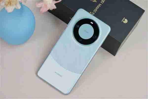 华为Mate 70系列全力备货，供应链透露，价格或将保持稳定，不会大涨价