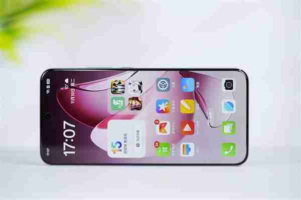 全等深四微曲屏!OPPO Reno13 Pro图赏