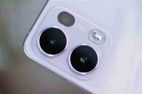 全等深四微曲屏!OPPO Reno13 Pro图赏