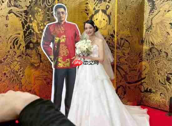 桐生一马“结婚了”？《如龙》女粉晒模拟婚礼照