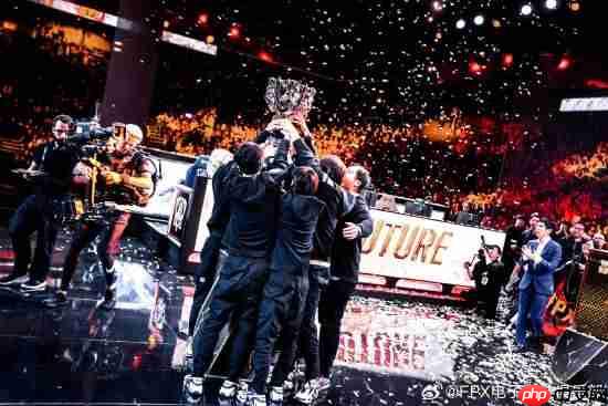 S9冠军FPX告别《英雄联盟》!LPL官方回购席位
