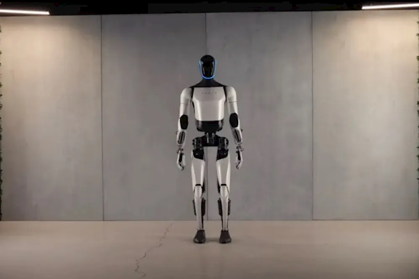 马斯克：中国是下一个级别的狠角色 很多外国人低估了中国